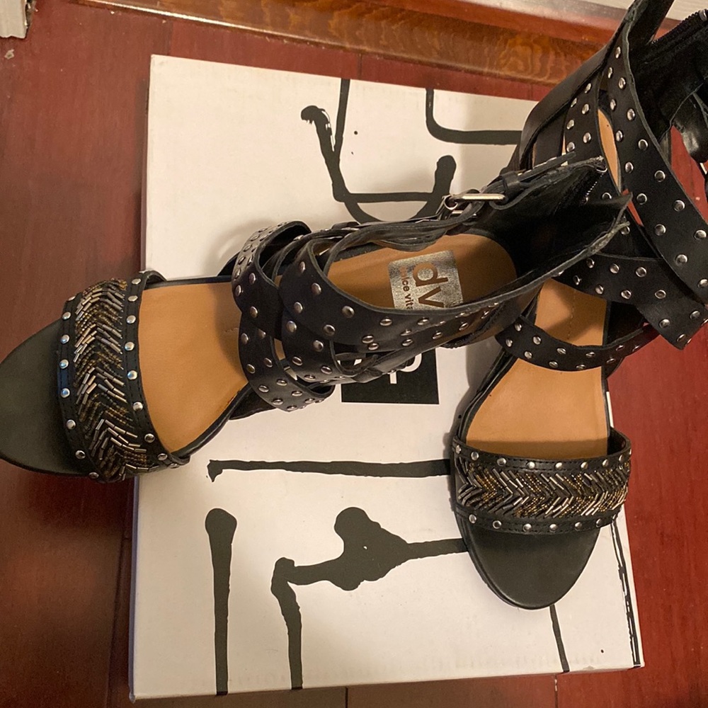 Black with mix color gold and silver, short high heel